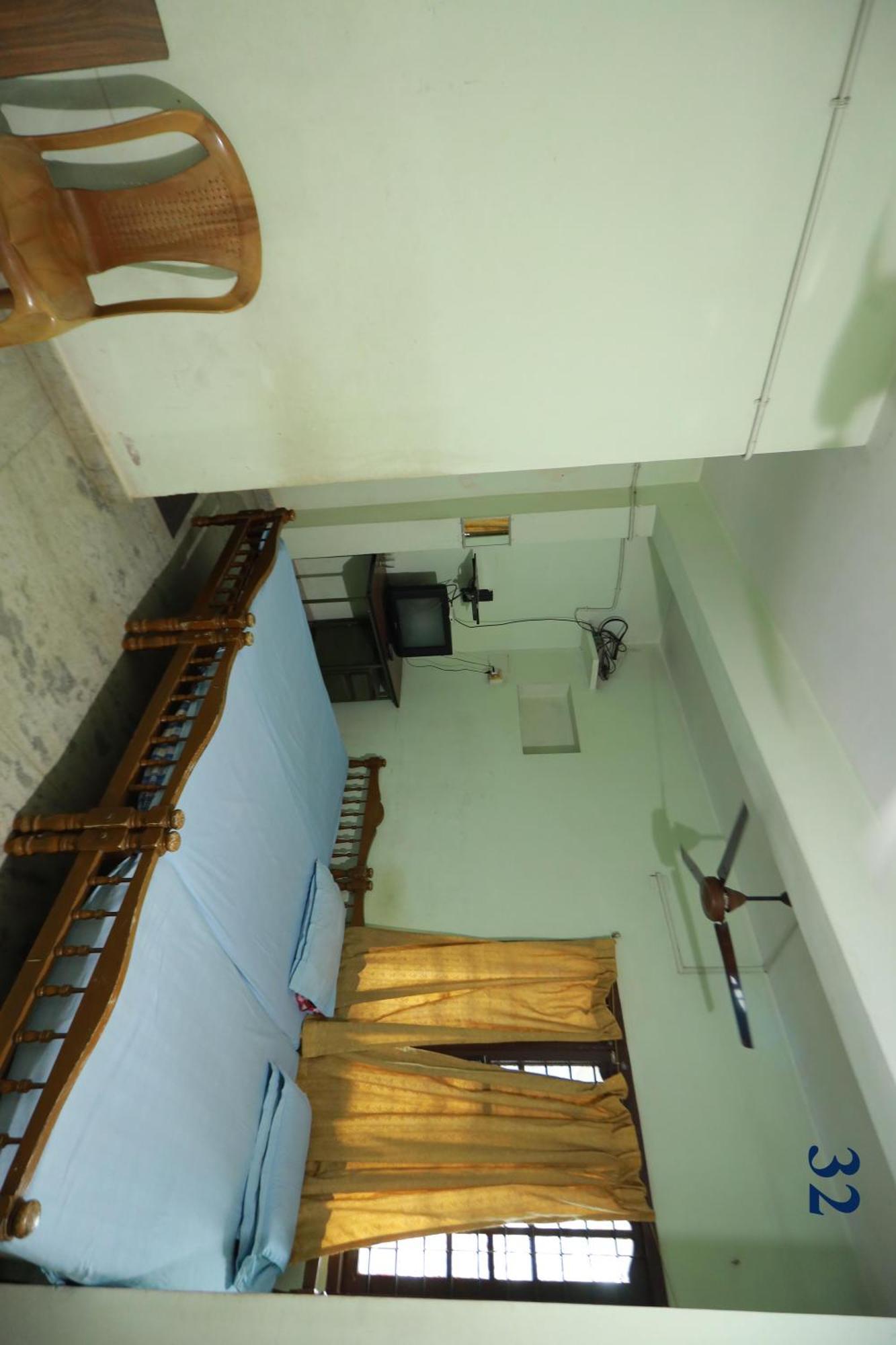 Arackal Tourist Home Tripunithura ภายนอก รูปภาพ